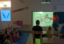 Kolorowy Dzień Rowerowy SP w Glinczu - dzieci poznają historie roweru - powiększ