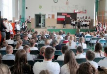 [fot. nadesłane]
Akademia patriotyczna w szkole w Borkowie - powiększ