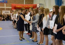 [fot. B.Bujnowska-Kowalska] Zakończenie roku szkolnego 2016/2017 w żukowskich szkołach - powiększ