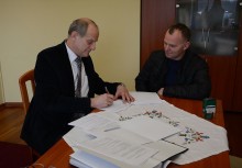 Umowa na rozbudowę OSP w Chwaszczynie podpisana - powiększ