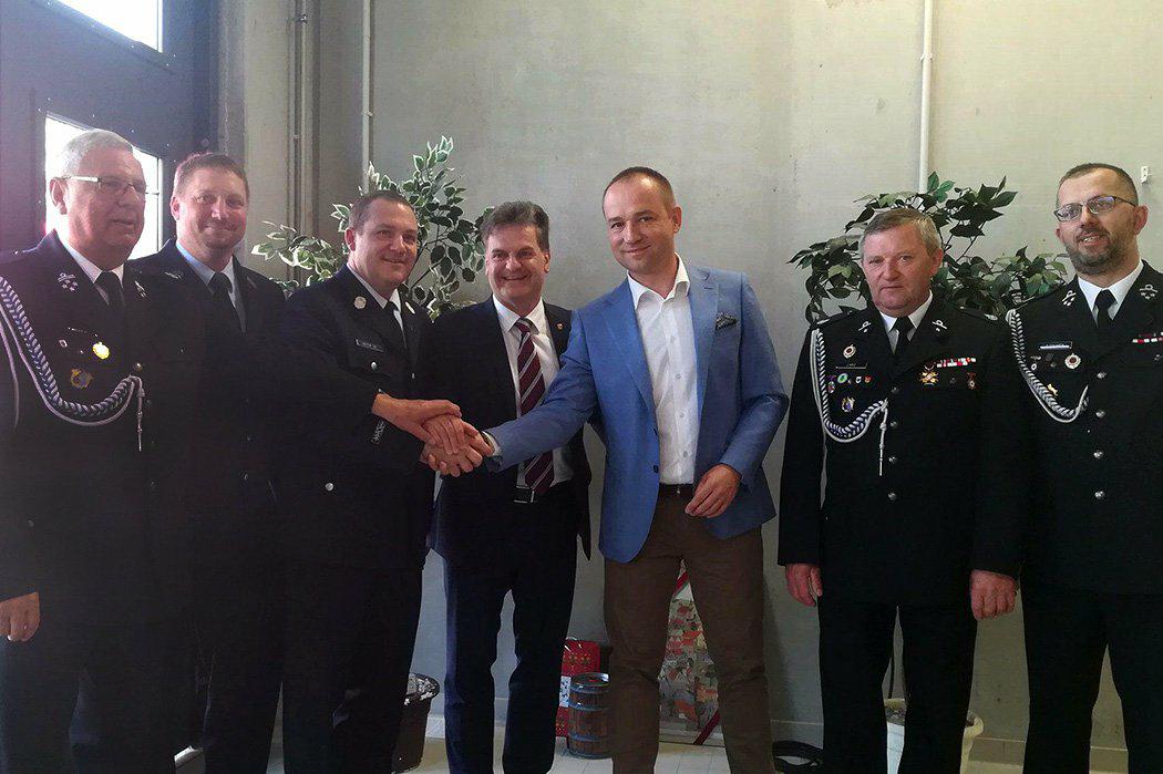 [fot. nadesłane] Otwarcie remizy OSP w partnerskiej gminie Wendelstein - powiększ