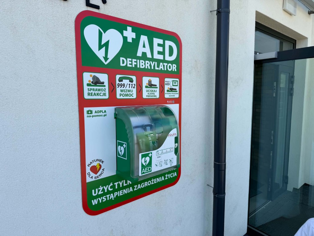 AED w Gminie Żukowo – urządzenia, które mogą uratować życie