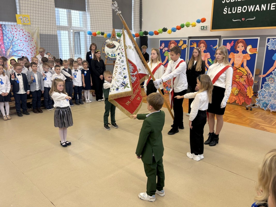 Pierwszaki z żukowskiej „jedynki” już po ślubowaniu