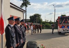 OSP Skrzeszewo z nowym samochodem pożarniczym - uroczystość, strażacy,  zakupione auto - powiększ