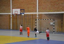 [fot. facebook.com/ŻukowskaLigaFutsaluJunior]  Kolejna seria spotkań Żukowskiej Ligi Futsalu - powiększ