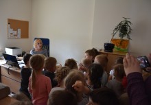 [fot. Natalia Piotrzkowska]
Żabki z wizytą w Urzędzie Gminy Żukowo - powiększ
