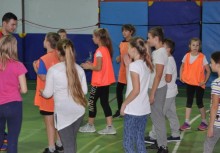 [fot. nadesłane] Trening SPR GKS Żukowo z uczniami z SP nr 1 w Żukowie - powiększ