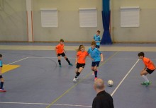 [fot. facebook.com/ŻukowskaLigaFutsaluJunior]  Kolejna seria spotkań Żukowskiej Ligi Futsalu - powiększ