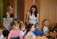 [fot. Natalia Piotrzkowska]
Żabki z wizytą w Urzędzie Gminy Żukowo - powiększ
