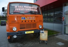[fot. UG Żukowo] Żukowskie firmy nagrodzone podczas Gali „Przedsiębiorca Powiatu Kartuskiego”. - powiększ