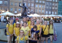 [fot. nadesłane] Czarodzieje z Kaszub wystąpili w Centrum Zdrowia Dziecka - powiększ