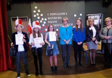 [fot. nadesłane] I Powiatowy Konkurs Pieśni Patriotycznej w Baninie - powiększ