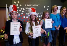 [fot. nadesłane] I Powiatowy Konkurs Pieśni Patriotycznej w Baninie - powiększ
