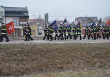 Przekazanie samochodu GBA do OSP Banino - powiększ