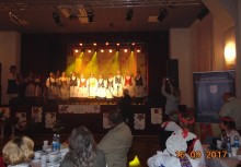 [fot. nadesłane] „KASZUBKI” promują kaszubski folklor na Pałukach  - powiększ