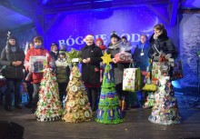 [fot. OKiS w Żukowie] Bogaty Jarmark Bożonarodzeniowy w Żukowie!  - powiększ