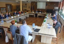 [fot. nadesłane]
Podpisanie porozumienia w sprawie wywozu odpadów komunalnych - powiększ