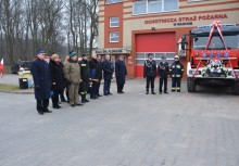 Przekazanie samochodu GBA do OSP Banino - powiększ