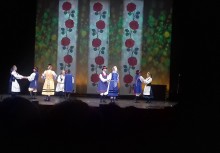[fot. nadesłane] KGW z Chwaszczyna wystąpiło w Teatrze Ziemi Rybnickiej - powiększ