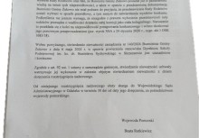 Ostatnia strona decyzji Wojewody Pomorskiego unieważniającej zarządzenie Burmistrza Gminy Żukowo w sprawie powołania dyrektora szkoły w Skrzeszewie; dokument podpisany przez Różę Rzeplińską. - powiększ