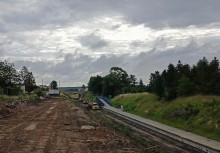  Modernizacja linii kolejowej nr 201 – trwa zdejmowanie torów i przygotowanie terenu pod dalsze prace budowlane w rejonie Gminy Żukowo.





 - powiększ