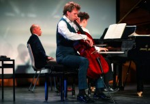 zdjęcie przedstawia koncert  - powiększ