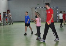 [fot. nadesłane] Trening SPR GKS Żukowo z uczniami z SP nr 1 w Żukowie - powiększ