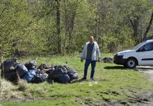 [fot. PZW 82 Gryf Żukowo] Brzegi i koryto rzeki Raduni posprzątane - powiększ