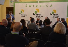 Kongres Turystyki Polskiej w Świdnicy - panel dyskusyjny - powiększ