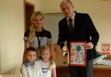[fot. Natalia Piotrzkowska]
Żabki z wizytą w Urzędzie Gminy Żukowo - powiększ