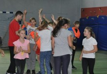 [fot. nadesłane] Trening SPR GKS Żukowo z uczniami z SP nr 1 w Żukowie - powiększ
