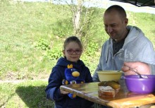 [fot. PZW 82 Gryf Żukowo] Brzegi i koryto rzeki Raduni posprzątane - powiększ
