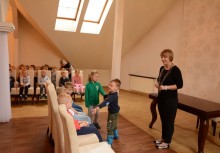 [fot. Natalia Piotrzkowska]
Żabki z wizytą w Urzędzie Gminy Żukowo - powiększ