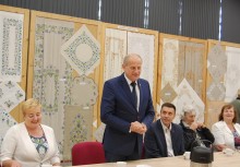 [fot. Natalia Piotrzkowska]
Otwarcie pokonkursowej wystawy haftu kaszubskiego w Linii - powiększ