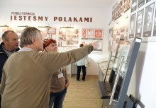 [fot. OKiS w Żukowie] Poznali 'Kaszuby Nierozdeptane'  - powiększ
