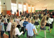 [fot. nadesłane] Borkowskie dzieci uczciły Dzień Babci i Dziadka - powiększ