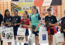 [fot. Magdalena Gigiel-Wanionek] Sukces piłkarek ręcznych UKS BANINO w Ogólnopolskim Bałtyckim Festiwalu Piłki Ręcznej Dziewcząt - powiększ