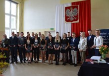 [fot. Wojciech Kruk] Maturzyści zakończyli swoją przygodę z Żukowskim ZSZiO - powiększ