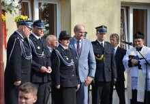 [fot. Karol Wilczyński] Nowy samochód na 65-lecie OSP Leźno - powiększ