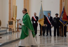 [fot. B.Bujnowka-Kowalska] Dożynki Parafialne i VIII Festyn Kaszubski w Chwaszczynie - powiększ