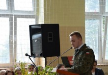 [fot. Wojciech Kruk] Maturzyści zakończyli swoją przygodę z Żukowskim ZSZiO - powiększ