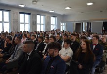 Uroczyste zakończenie roku szkolnego i otwarcie Wirtualnej Strzelnicy w ZSZiO w Żukowie - powiększ