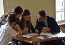 [fot. Wojciech Kruk] I sesja Młodzieżowej Rady Gminy - powiększ