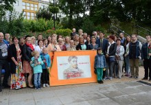 [fot. B.Bujnowska-Kowalska] W Żukowie „Wesele” czytano w Parku Jubileuszowym - powiększ