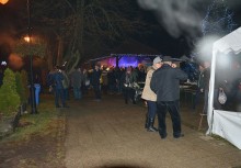 [fot. B.Bujnowska-Kowalska] Bogaty Jarmark Bożonarodzeniowy w Żukowie!  - powiększ