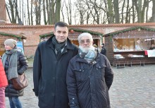 [fot. B.Bujnowska-Kowalska] Bogaty Jarmark Bożonarodzeniowy w Żukowie!  - powiększ