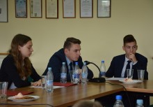 [fot. Wojciech Kruk] I sesja Młodzieżowej Rady Gminy - powiększ