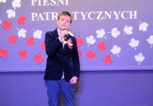 [fot. nadesłane] I Powiatowy Konkurs Pieśni Patriotycznej w Baninie - powiększ