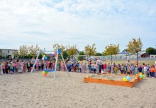 Urządzenia placu zabaw, dzieci - powiększ