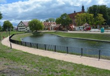 [fot. Wojciech Kruk] Rewitalizacja parku przy klasztorze Norbertanek - powiększ